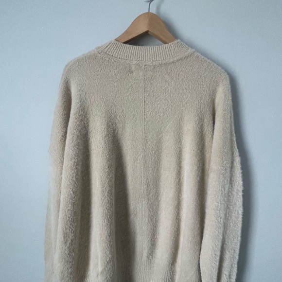 Women’s NWT large Rare Earth oatmeal sweater - Picture 2 of 9